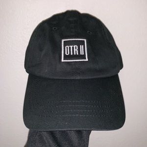 ON THE RUN II TOUR HAT
